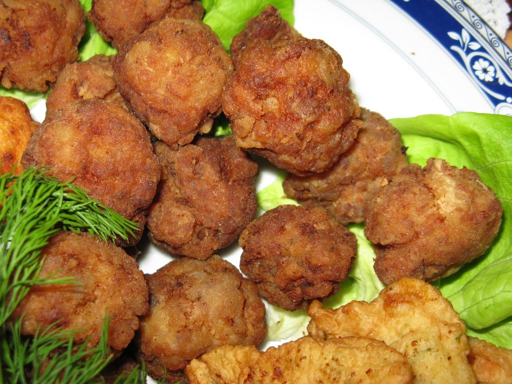 Crochete de cartofi,chiftelute de carne,snitele de pui