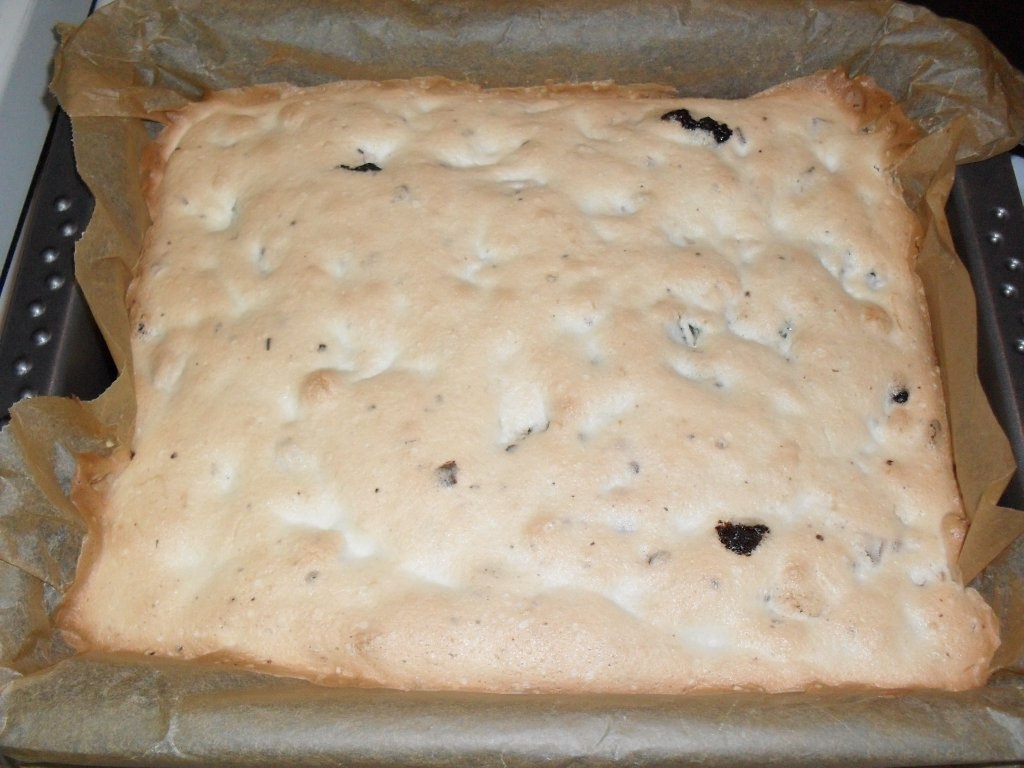 Prajitura cu nuca, rahat, ciocolata