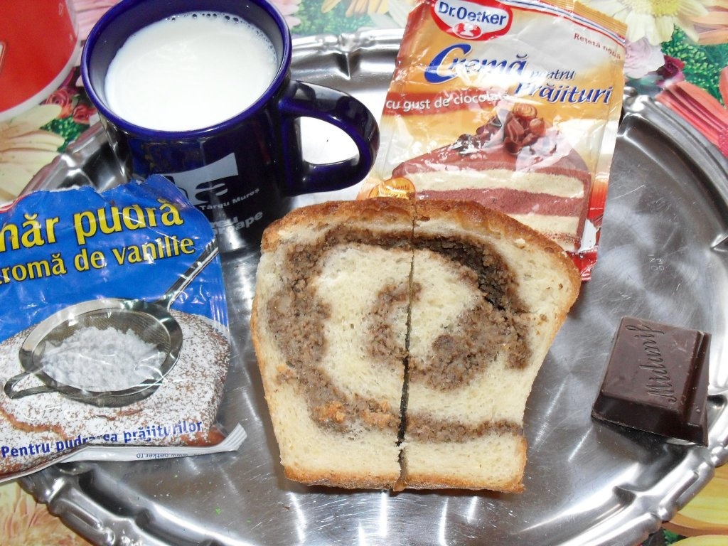 Savarina neagra, readaptata