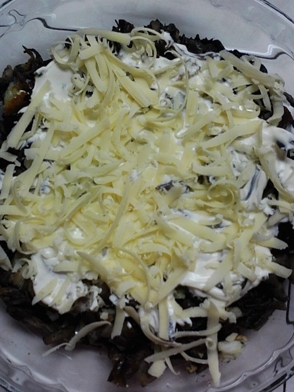 Medalion de rechin cu ciuperci la cuptor