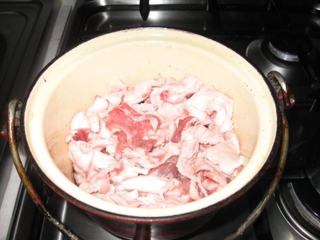 Jumari si untura de porc