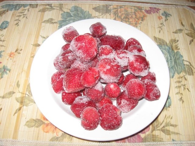 Inghetata rapida de capsune  la Robochef