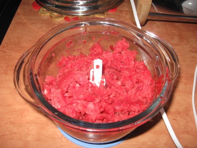 Inghetata rapida de capsune  la Robochef