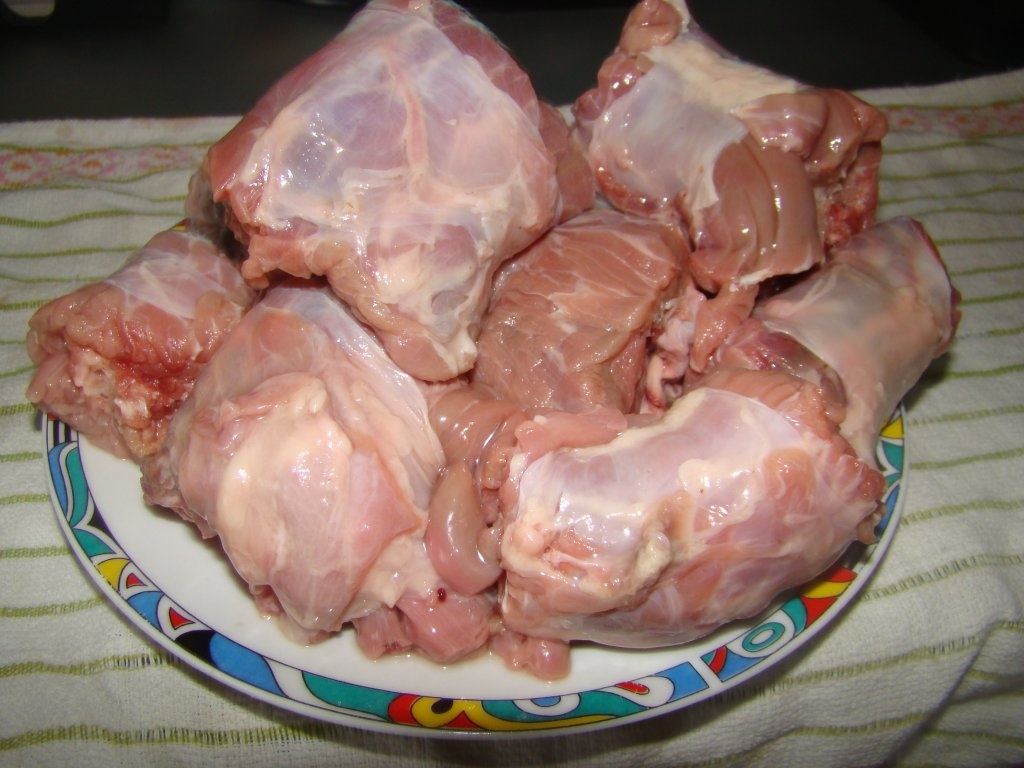 Mancarica de mazare cu gaturi de curcan