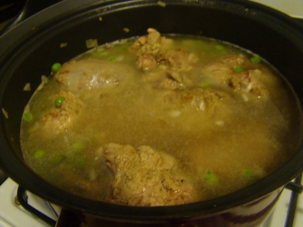 Mancarica de mazare cu gaturi de curcan