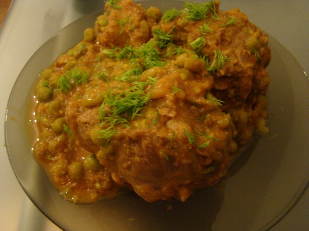 Mancarica de mazare cu gaturi de curcan