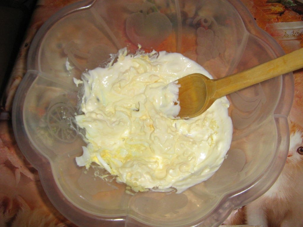 Carnati de casa cu cartofi smantaniti