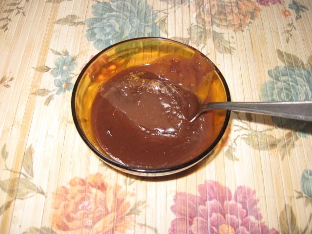 Clatite umplute cu crema de casa