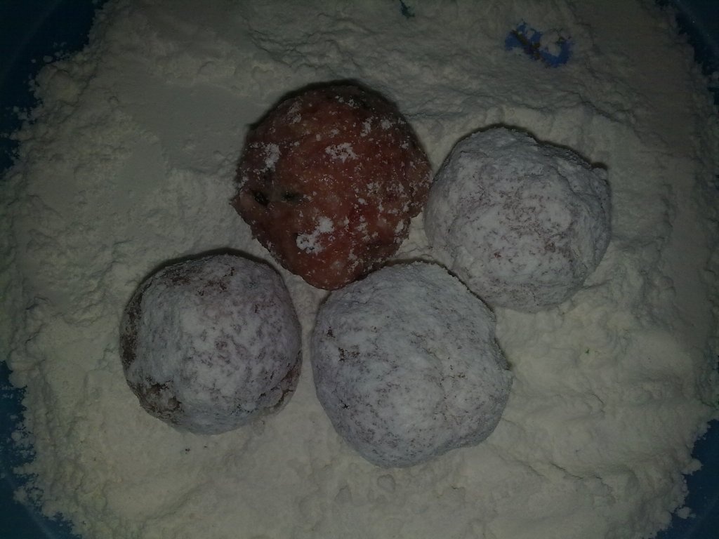 perisoare in sos de migdale