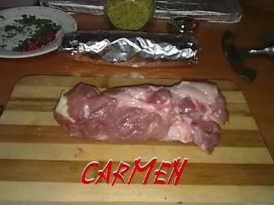 Rulouri de curcan,cu cascaval si cremvusti