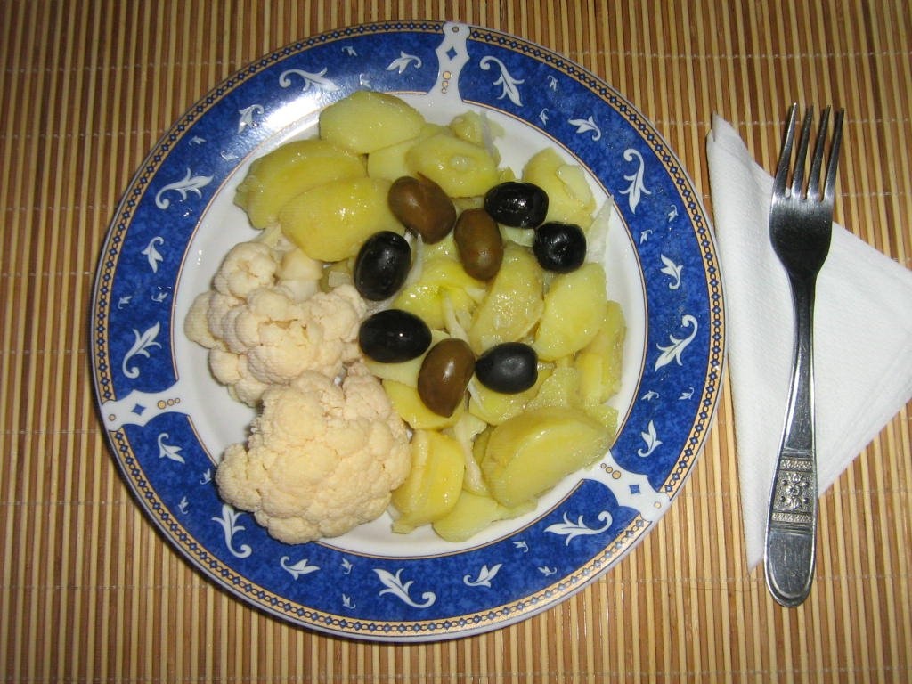 Salata de cartofi cu conopida