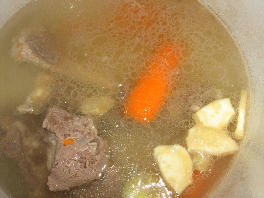 Zama gulas (Gulyas Leves)