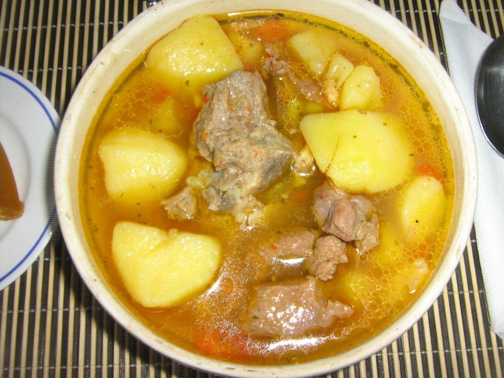 Zama gulas (Gulyas Leves)