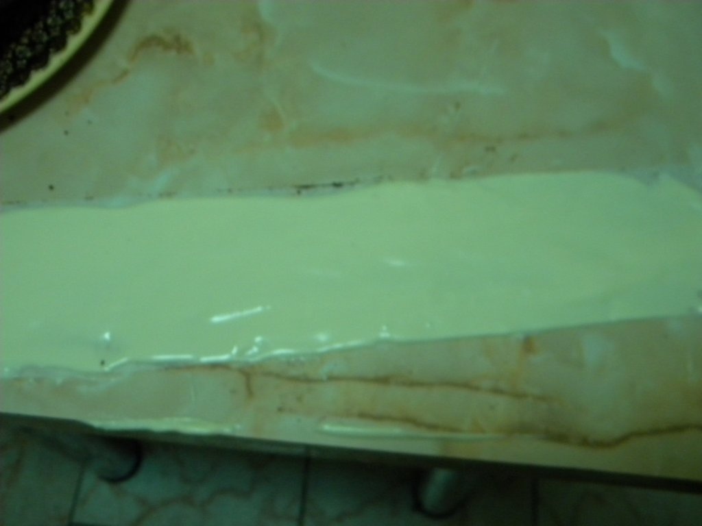 Tort de ciocolata cu 2 creme