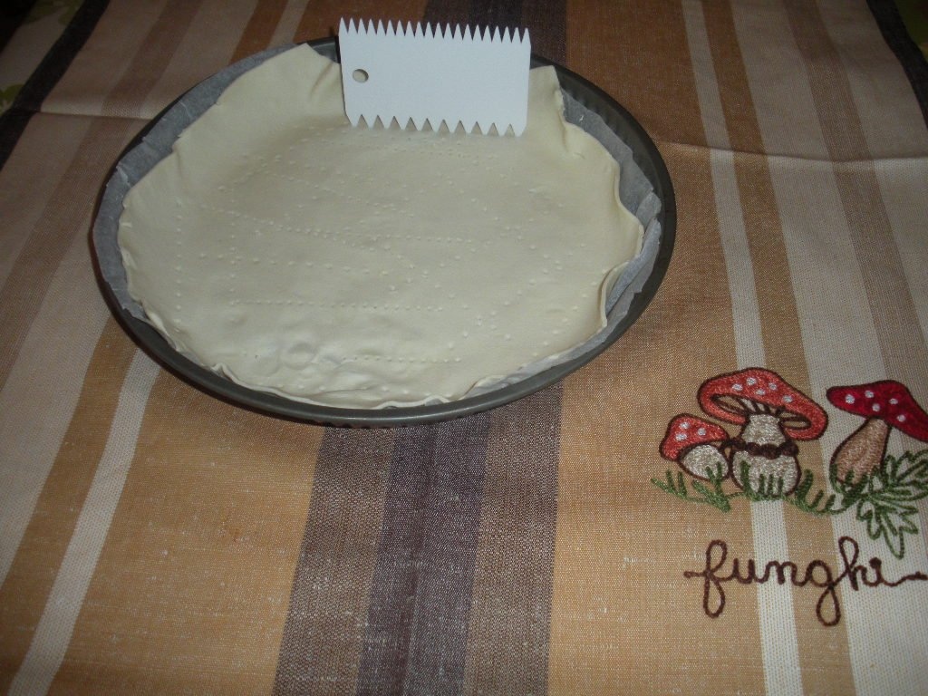 Tarta sarata cu branza,prosciutto si mac