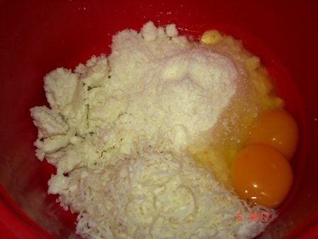 Lasagna cu trei feluri de branza si spanac