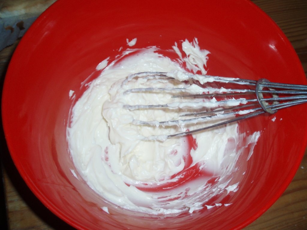 Prajitura cu foi de napolitana