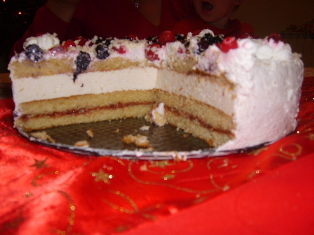 tort cu crema de sampanie