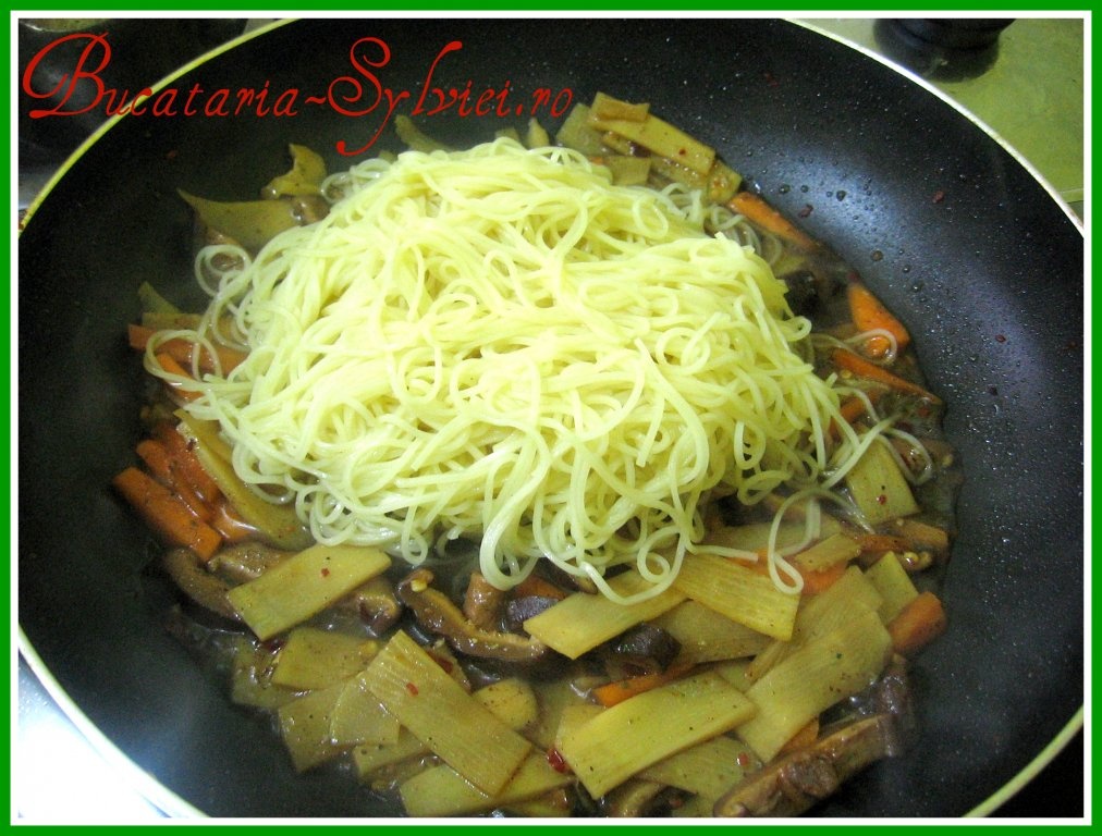 Taietei chinezesti cu bambus