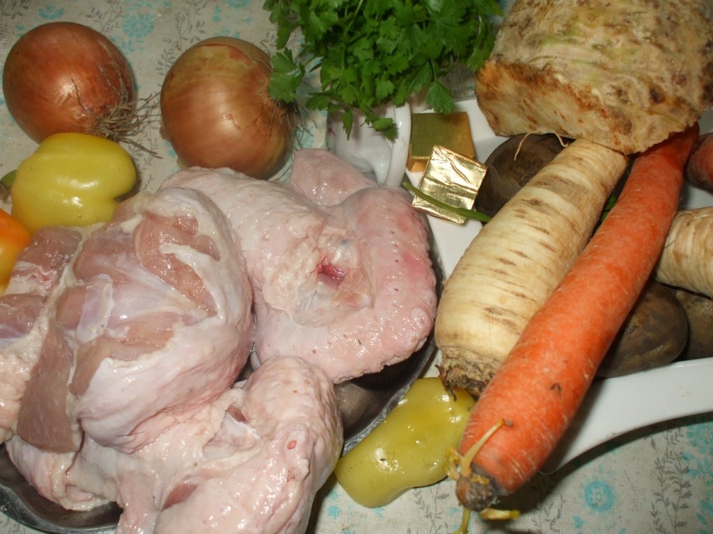 Supa de tacam de curcan cu taitei