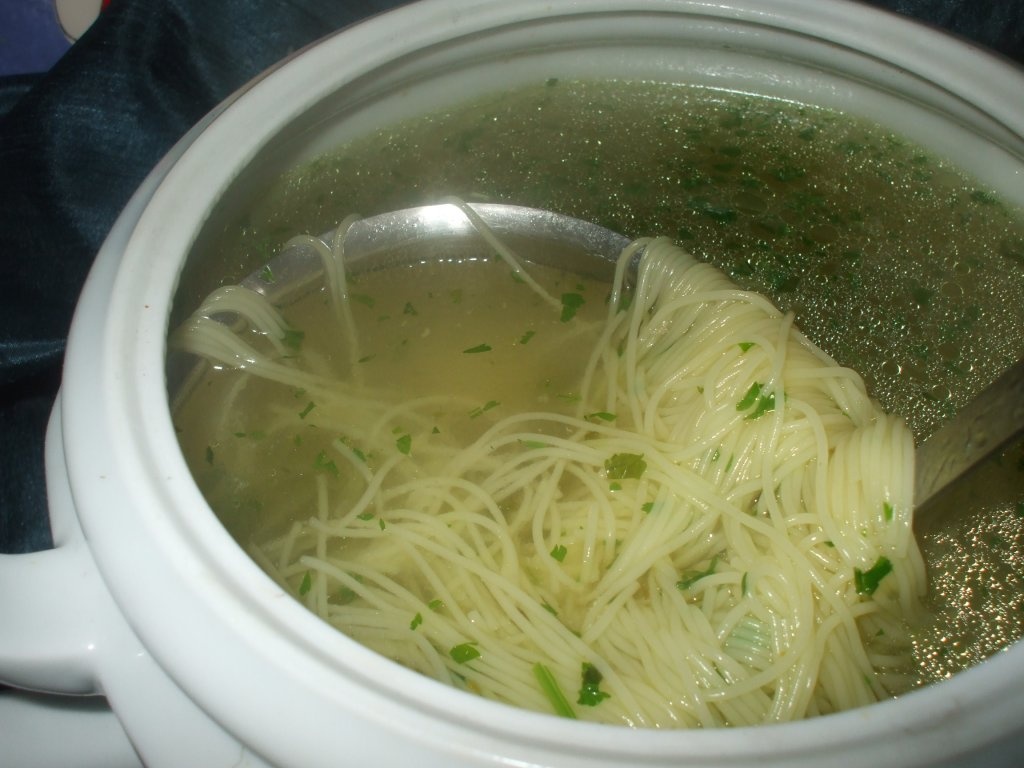 Supa de tacam de curcan cu taitei