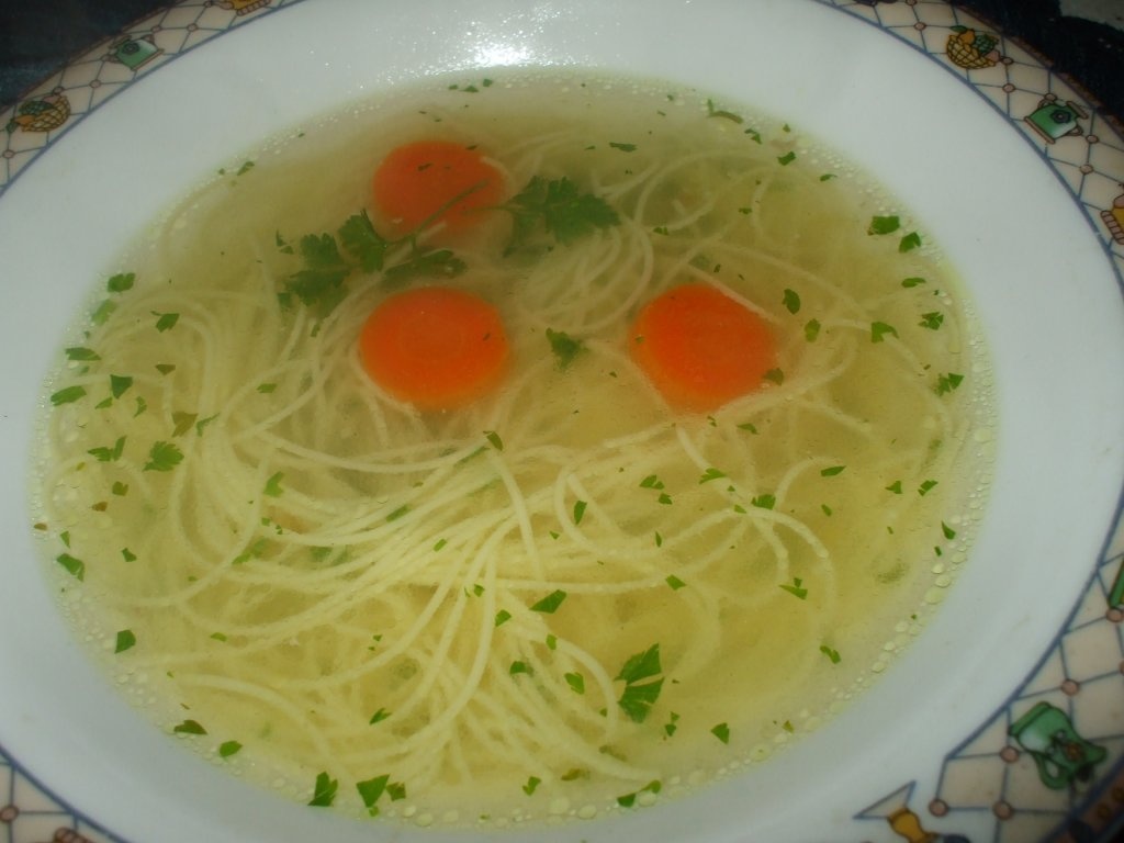 Supa de tacam de curcan cu taitei