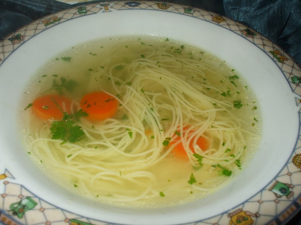 Supa de tacam de curcan cu taitei