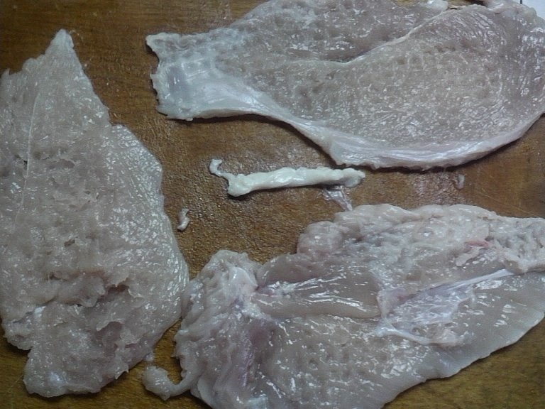 Snitel din piept de pui si cascaval