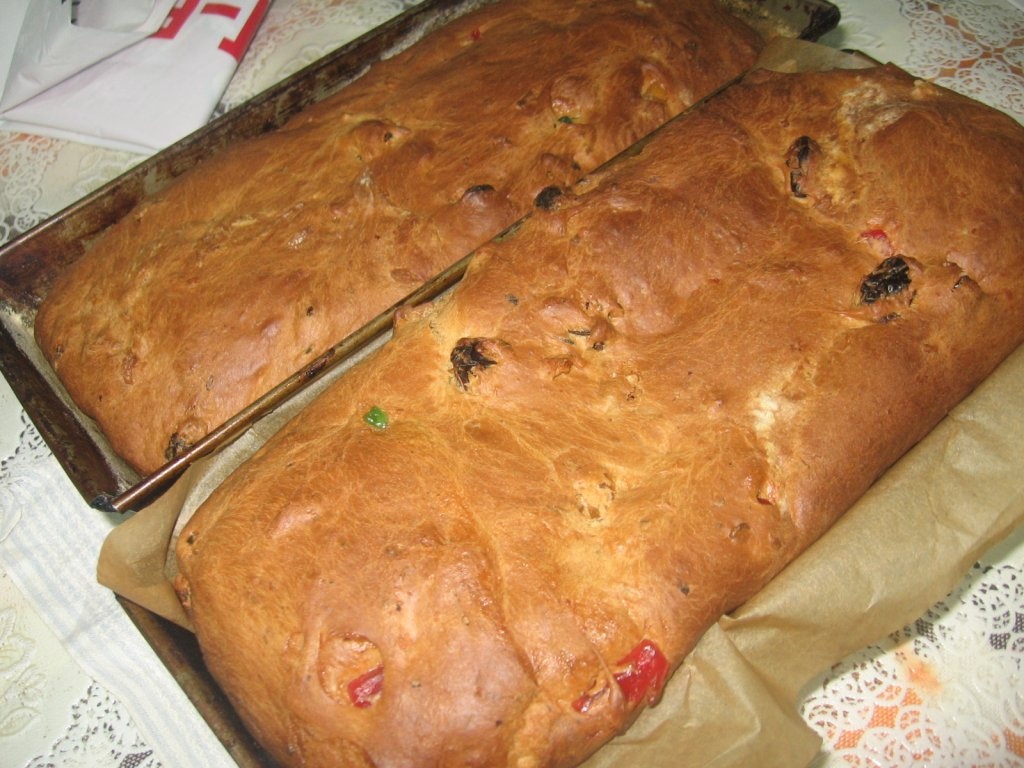 Minipanetone( facut la masina de paine)