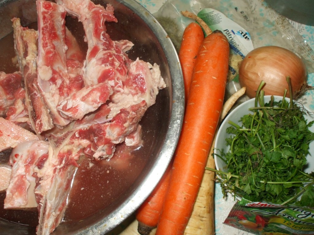 Supa de vacuta cu galuste