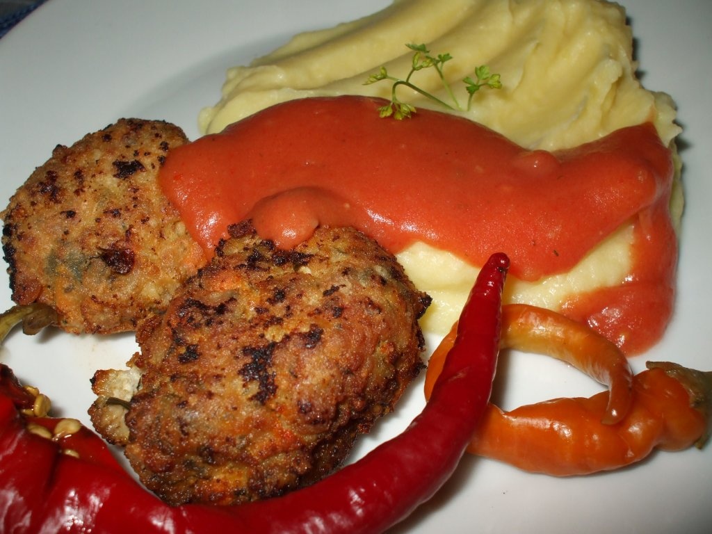 Chiftele de porc cu soia