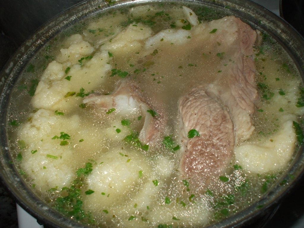 Supa de vitel cu galuste