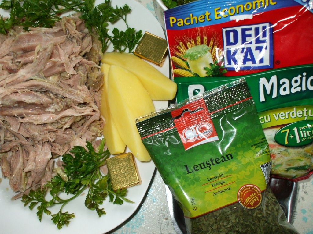 Ciorba de vitel cu legume congelate