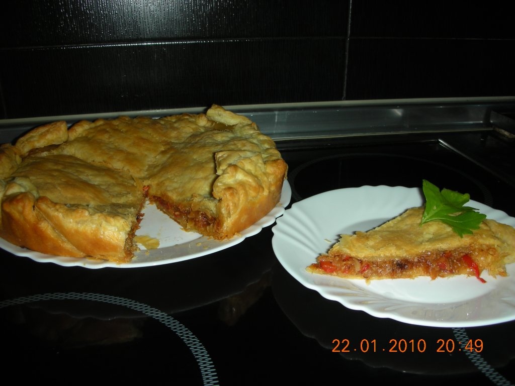 Placinta cu ton (Empanada Gallega)