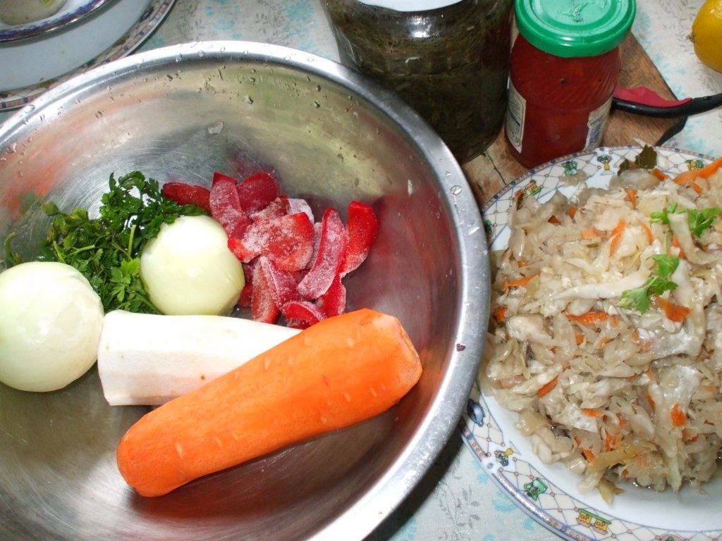 Varza calita cu ciolan crud