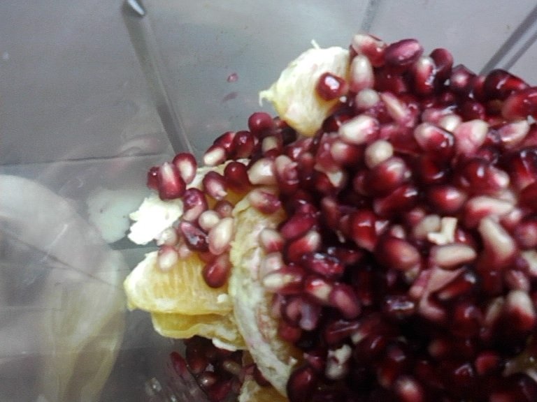 Suc natural de rodie si portocale