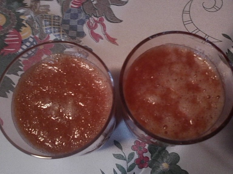 Suc natural de rodie si portocale