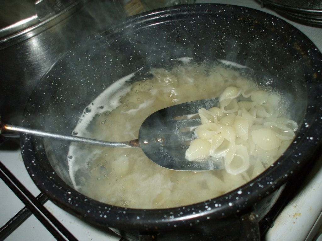 Paste cu branza telemea