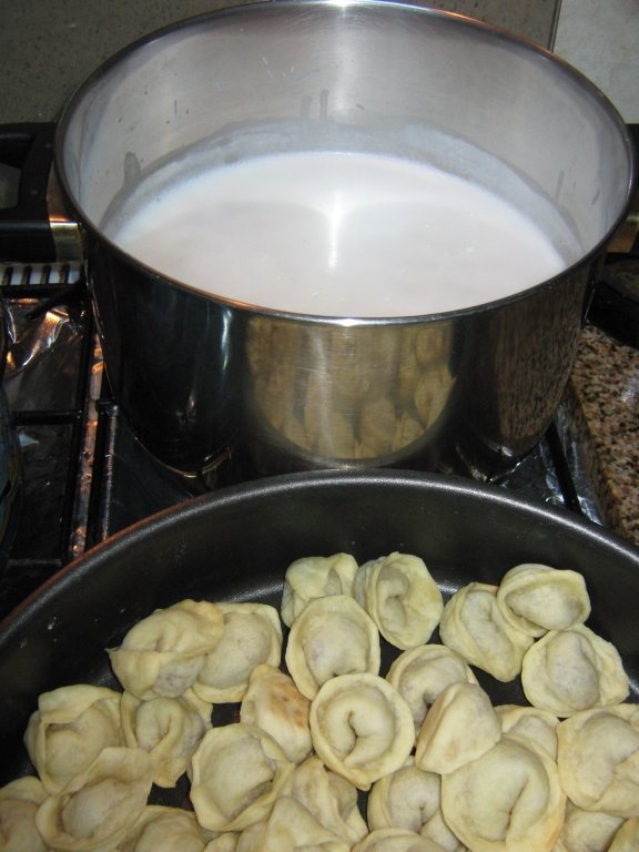 Shish Barak bi laban-Placintele cu carne in supa de iaurt