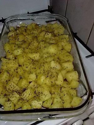 Copane de curcan cu citrice si cartofi natur