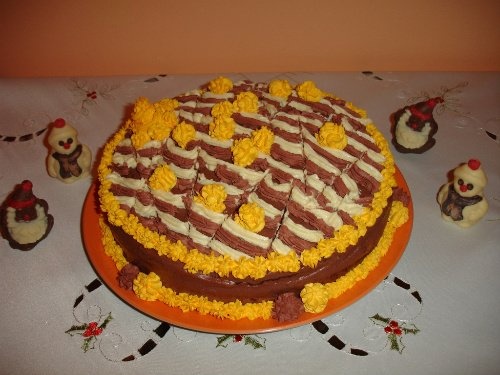 Tort ciocolatos