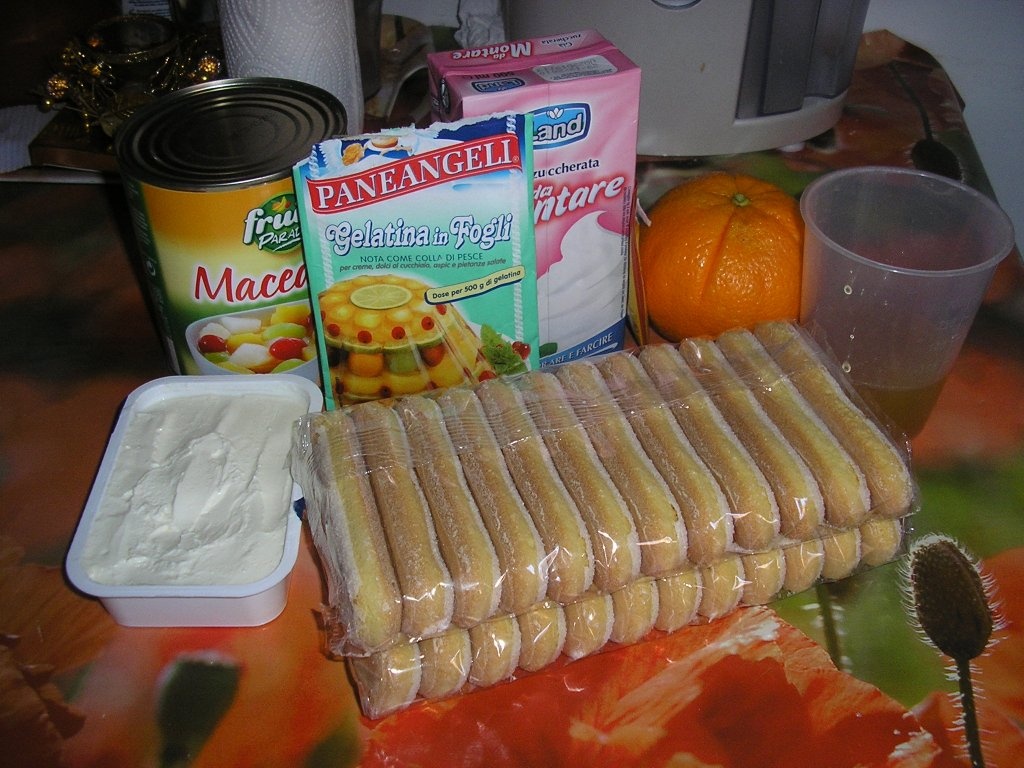 tort cu fructe si crema de miere