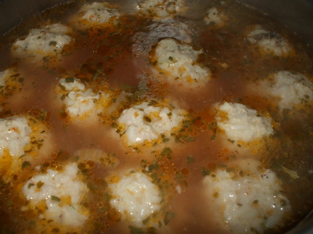 Ciorba de perisoare cu legume deshidratate