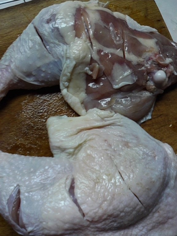 Pulpe cu rozmarin si cartofi cu parmezan