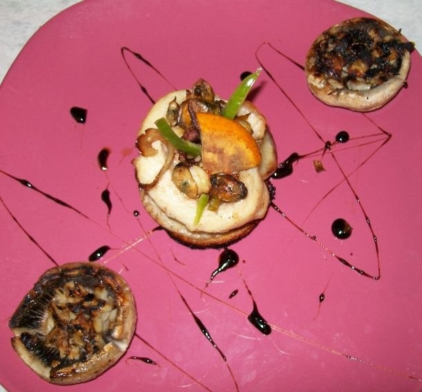 Manson de Pangasius cu fructe de mare, sos de citrice si ciuperci la gratar