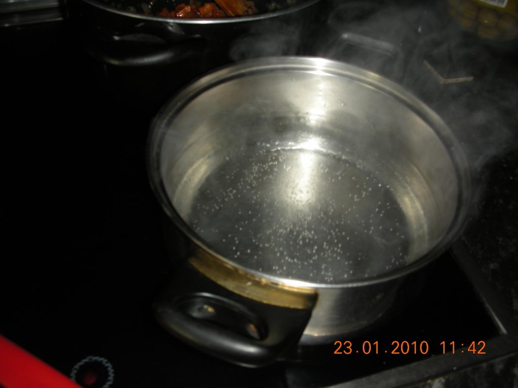 Perisoare cu sos de usuroi