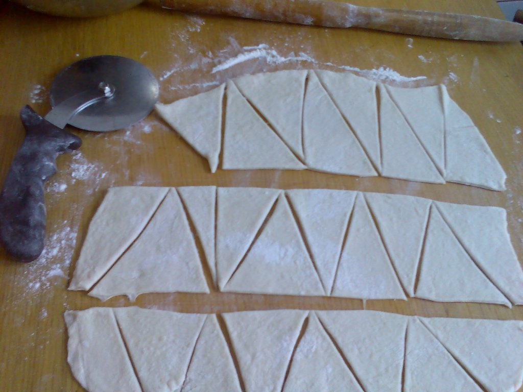 Cornulete foatrte ieftine ,cu rahat