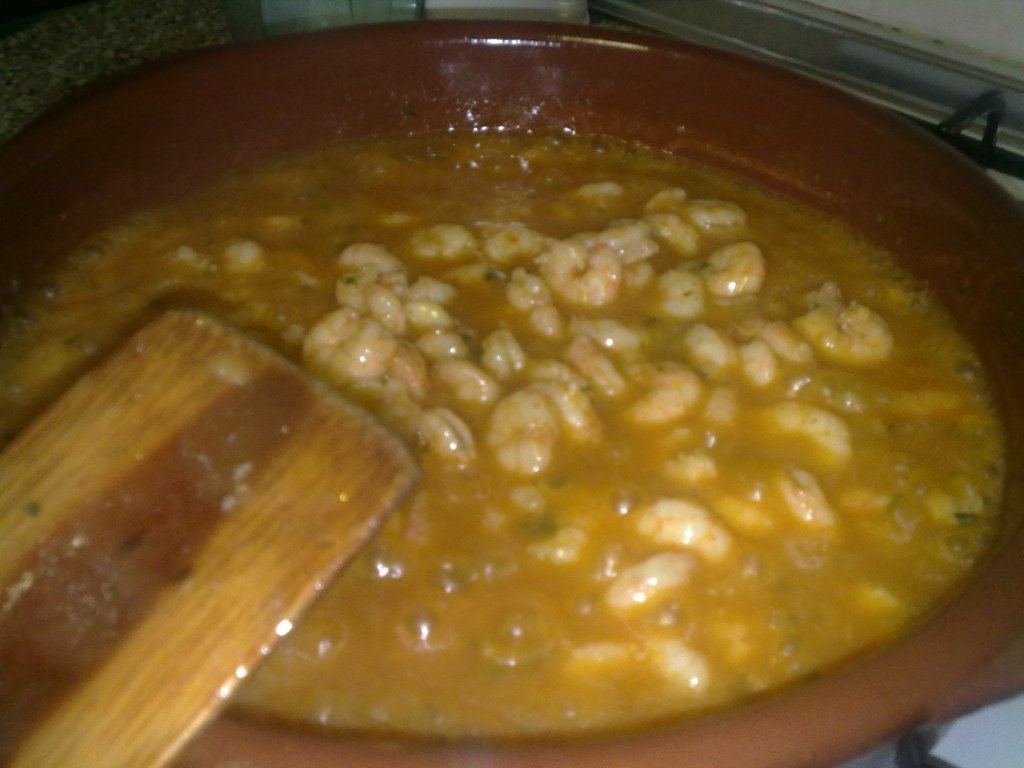 Creveti, in sos picant-gampa al pil pil