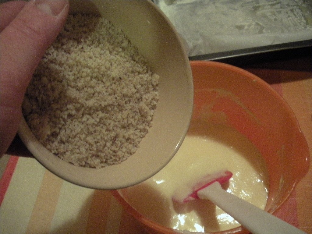 Cuburi cu crema si ciocolata