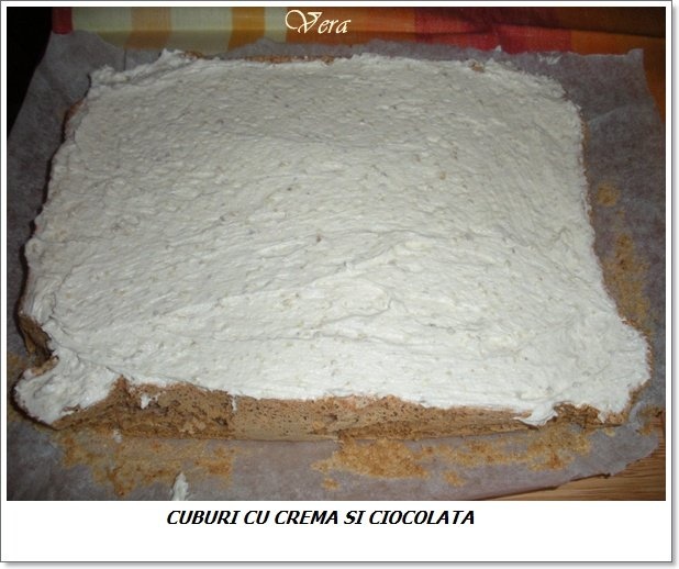 Cuburi cu crema si ciocolata